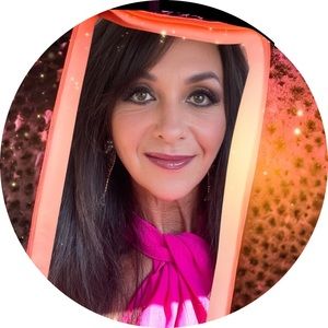 Meet your Posher, Vickie